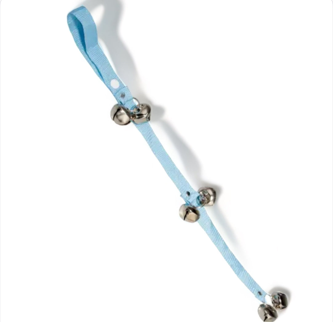 CanineChest durable pet training doorbell rope, a reliable tool for dog potty training, suitable for use on any door.